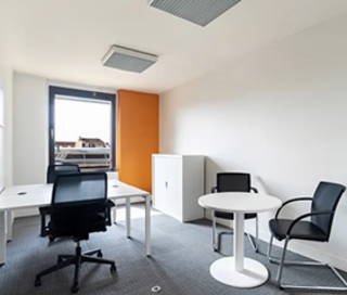 Bureau privé 100 m² 20 postes Coworking Quai Kléber Strasbourg 67000 - photo 1